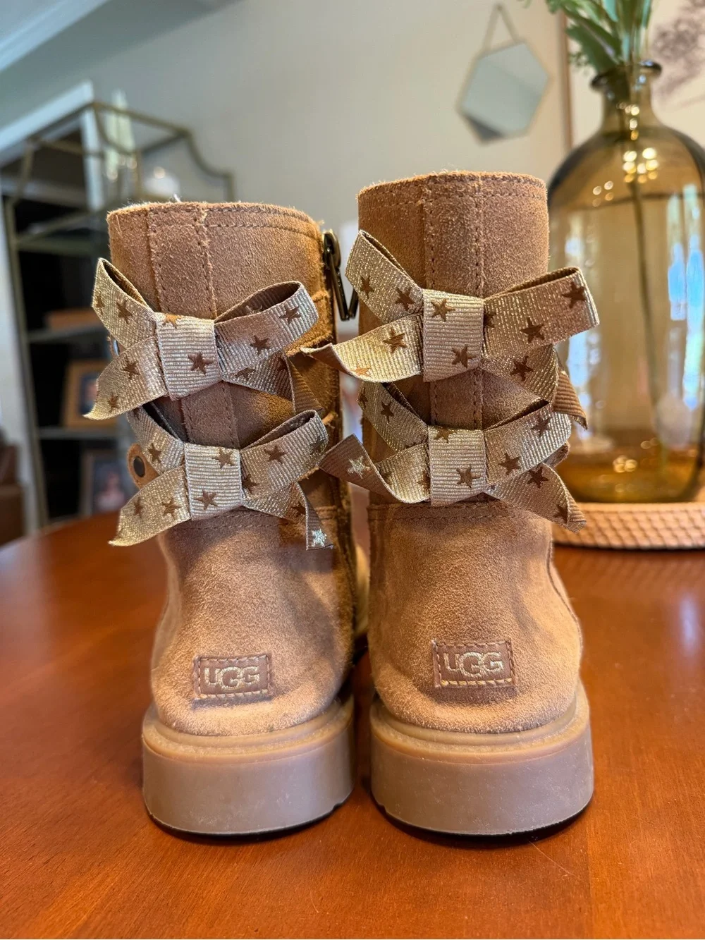 UGG Kids Chestnut Suede Star-Bow Boots